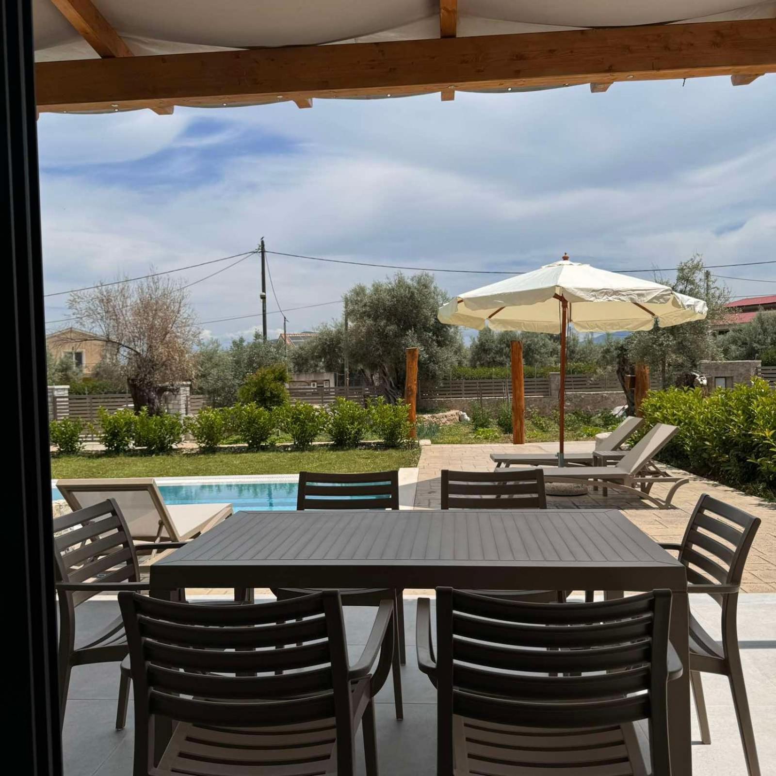 Iris Villas Complex Frínion Exterior foto